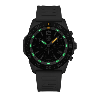 Pacific Diver Chronograph, 44 mm, Diver Watch - 3141, Night view with green and orange light tubes