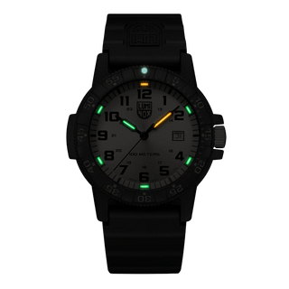 Leatherback SEA Turtle Giant, 44mm, Outdoor watch - 0325, Night view with green and orange light tubes