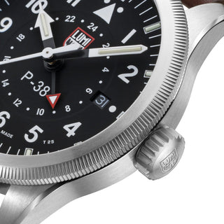 Air Pilot P-38 LIGHTNING, 42 mm, Pilot Watch - 9521, Detail view with focus on the bezel and crown 