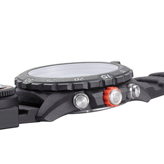 Bear Grylls Survival Master, 45 mm, Outdoor Explorer Watch - 3753	, Side view with crown and strap