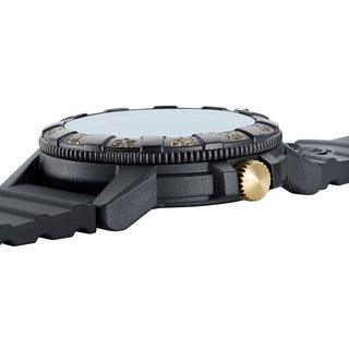 Leatherback SEA Turtle Giant, 44mm, Outdoor watch - 0325, Side view with crown and strap