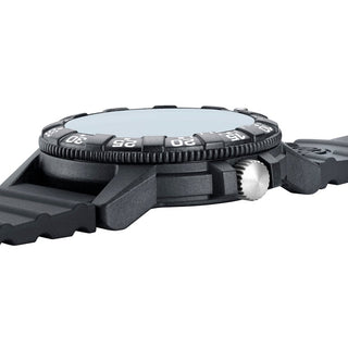Leatherback SEA Turtle Giant, 44mm, Outdoor watch - 0335, Side view with crown and strap