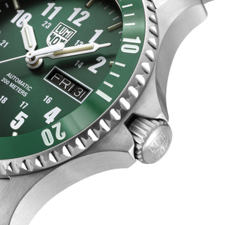 Automatic Sport Timer, 42 mm, Sport Watch - XS.0937	, Detail view with focus on the bezel and crown