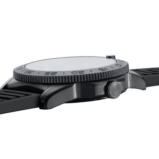 Pacific Diver, 44 mm, Dive Watch - 3123.B	,Side view with crown and strap