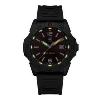 Pacific Diver, 44 mm, Dive Watch - 3135.B	,Night view with green and orange light tubes