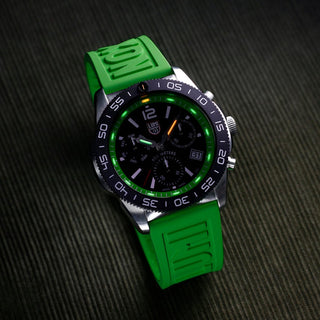 Pacific Diver Chronograph, 44 mm, Diver Watch - 3157.NF, UV Shot with green and orange light tubes