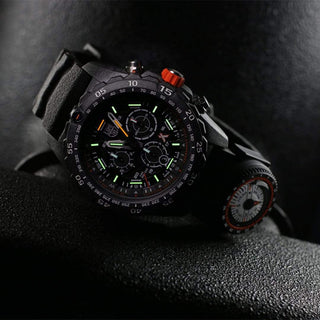 Bear Grylls Survival, 45 mm, Outdoor Explorer Watch - 3741, UV Shot with green and orange light tubes