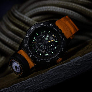 Bear Grylls Survival, 45 mm, Outdoor Explorer Watch - 3749, UV Shot with green and orange light tubes