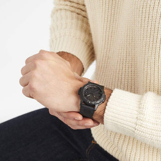 Leatherback SEA Turtle Giant, 44 mm, Outdoor Watch - 0321.BO.L, Mood image with worn wrist watch