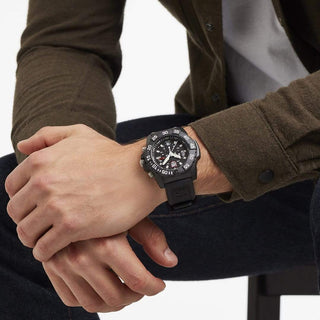 Navy SEAL Chronograph, 45 mm, Military Dive Watch - 3581, Mood image with worn wrist watch
