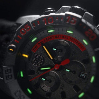 Navy SEAL Chronograph, 45 mm, Military Dive Watch - 3581.EY, UV Shot with detail view on dive bezel and watch dial